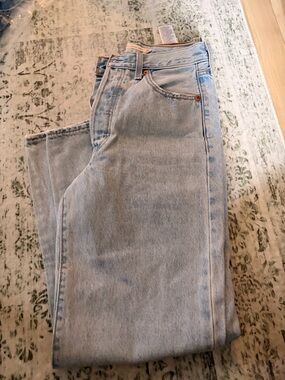 Levi's Light Blue High-Rise Women's Jeans